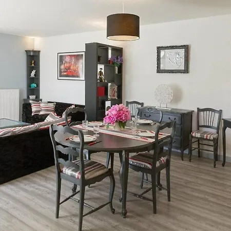 Pour Des Vacances Idylliques Pres De La Cite ! Villa *