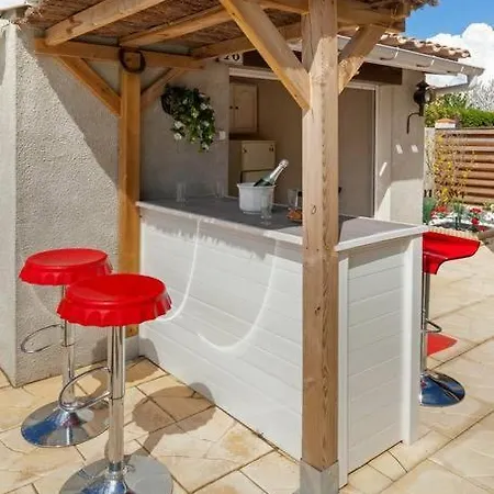 Villa Pour Des Vacances Idylliques Pres De La Cite ! *