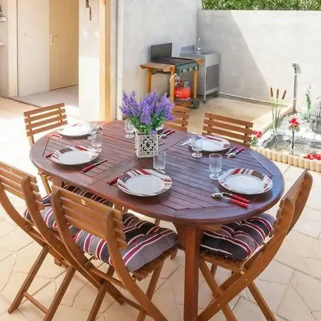 Villa Pour Des Vacances Idylliques Pres De La Cite !