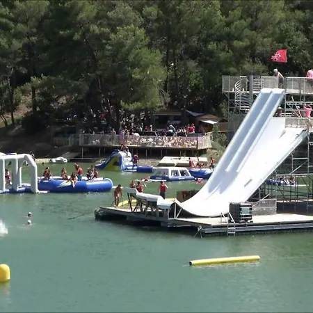 Pour Des Vacances Idylliques Pres De La Cite ! *