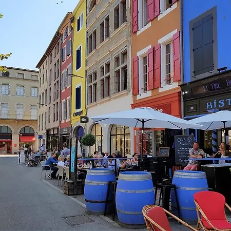 Pour Des Vacances Idylliques Pres De La Cite ! Villa