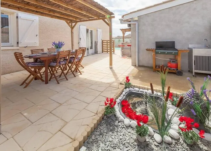 Pour Des Vacances Idylliques Près De La Cité ! *